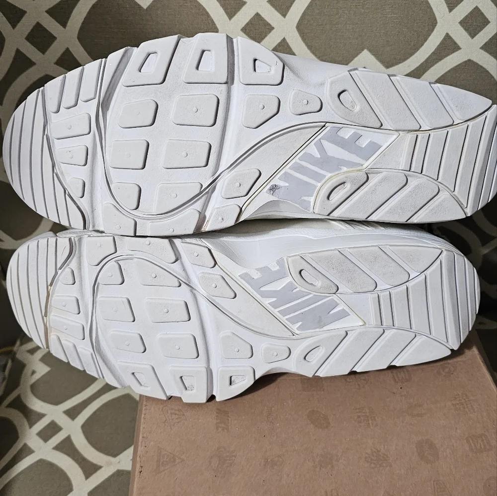 Nike Air Trainer Huarache - Picture 6 of 8
